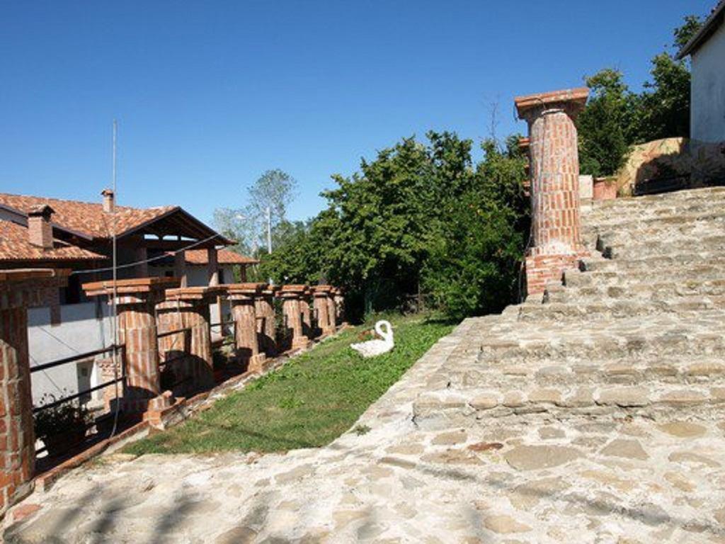 B&B I Colori Dell'Arcobaleno Belvedere Langhe エクステリア 写真